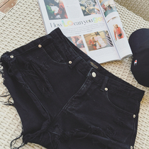 South Korea 2020 new black slim bag hip sexy low waist loose Super shorts hole denim hot pants women Summer tide