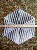 Plastic 7CT three-dimensional embroidery mesh DIY handmade material cross stitch mesh plate embroidery plate hexagonal pure new product