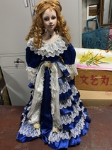 Ceramic doll two together have small flaws Second-hand thrift nostalgic collection props ornaments