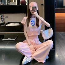 2022 New Women Casual Sports Summer Broadlegged Pants Slim-down Suite Small subnets Red bursting with two sets