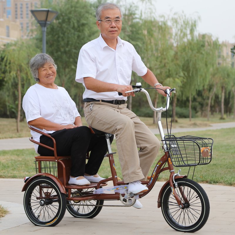 Middle-aged mother and son behind the bike Adult pedal lightweight 24-inch pick up the child office worker princess bike