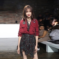European Station 2022 Summer small Fragrant Wind Fashion Suit Women Harbor Wind Bf Dress with slim Han Fan Temperament Two Sets