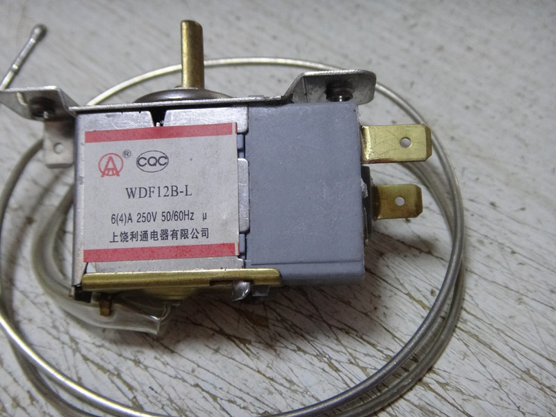 Refrigerator WDF12B-L thermostat two-side installation of two-pin freezer temperature control C H foot probe 65cm