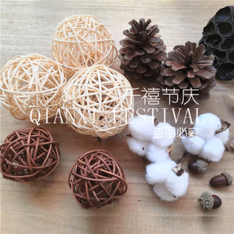 Christmas decoration weaving willow ball Sen system vintage pine fruit acorn lotus dried cotton kindergarten ring creation home furnishings