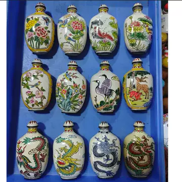 中国古美術・旧藏純銅製景泰藍四大美女の鼻煙壺・純手描き・七宝烧 ・純銅製・置物 中国古美術・旧藏純銅製景泰藍四大美女の鼻煙壺・純手描き・