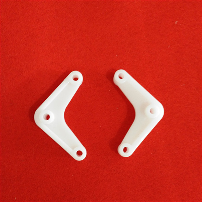 Star steel hard metal weak-sounding wire piano link triangular connection piece a piece of plastic