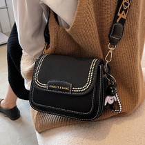 Shanghai removal cabinet clearance outlets outlet flagship special store Ole premium exquisite crossbody bag