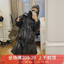 (LeoMami) High-end maternity winter 2020 new design sense glossy down jacket jacket large size