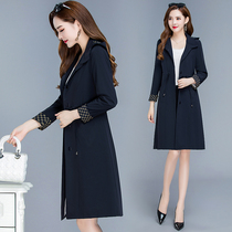 Hooded trench coat womens autumn clothes 2021 new fashion foreign style middle-aged mother waist long coat tide