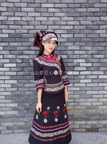(Qin Xiaomi) Buyi Zhuang ethnic clothing minority clothing slim long skirt
