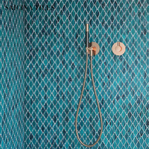 Blue-green glass mosaic fan-shaped fish scales toilet wall tiles balcony bathroom bar Kitchen restaurant fish pond tiles