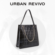 URBAN REVIVO2021 new messenger chain Lingge bag AY05TB2X2000