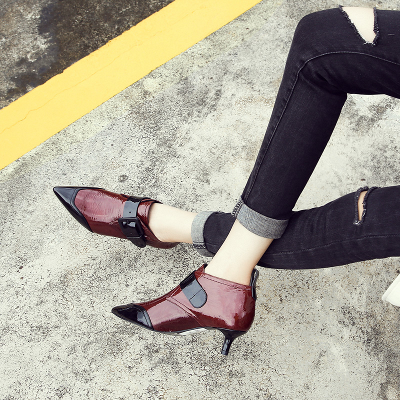 Fall 2018 Social Business Women's Shoes Black Martin Boots, Leather Button, Wine Cup, Heel Shoes, Tip Down, Fashion Fine-heeled Shoes