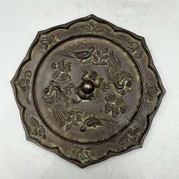 本物保証中国汉代小铜镜 年代品古董 重0.4kg收藏品 本物保証中国汉代小铜镜 年代品古董 重0.4kg收藏品