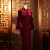 Wedding mother dress wedding banquet happy mother-in-law cheongsam 2021 new autumn and winter high-end noble red long