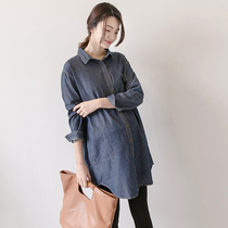 Pregnant womens spring and autumn Korean version of loose size 200 Jin shirt long pregnancy cardigan denim outside