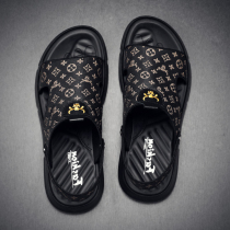 Mens sandals 2022 Summer new Chauds anti-slip driving cool towed dual-use with soft undernet red beach Shoe