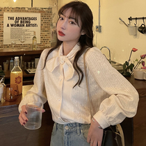 Shirt womens 2021 spring new retro small bow tie design sense lantern sleeve French temperament long-sleeved outer wear