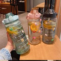 Large capacity kettle with straw transparent high face value minimalist plastic cup portable anti-fall with scale 2L Sport water glass