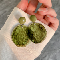 Hong Kong style retro olive green smudged earrings exaggerated niche design earrings 2023 hot style earrings with unique temperament