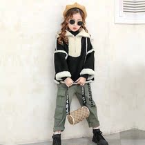 Girl autumn and winter suit 2021 New Korean version of foreign style fashionable middle child lamb wool fur one sweater coat