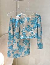 10 13 (Xuan Xuan APM welfare leak) 80371 retro printed high waist straight skirt set Xuan URA home