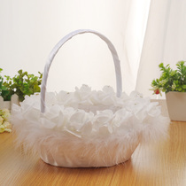 Flower girl flower flower petals flower basket wedding portable wedding small flower basket wedding props decorative basket small objects exquisite