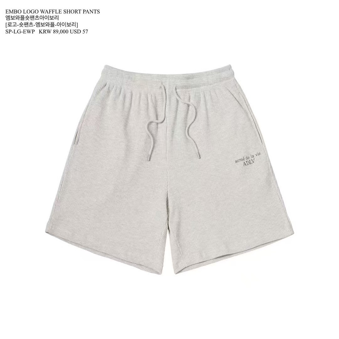 韩国直邮*ADLV休闲短裤！华夫格经典百搭，终于找到完美的甜系休闲短裤啦😭_短裤_淘宝服装网