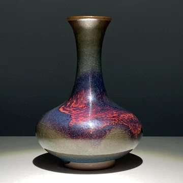 中国 宋代钧窑花瓶 紫釉下膨形瓶 钧窑玫瑰紫釉长方花盆- 故宫博物院