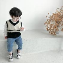 Male and female children sweater vneck vest 2021 Spring and Autumn new waistcoat shoulder joint color horse clip small children knitted vest