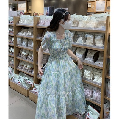 taobao agent Fitted brace, summer short sleeve dress, long skirt, french style, floral print, square neckline, 2023 collection