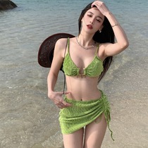Three pieces of green velvet bikini in Europe and America in wind whiteness split swimsuit Sanya resort foam hot spring