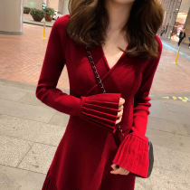 Red Hepburn style knitted dress women autumn and winter 2021 New slim sweet and spicy little dress sweater skirt