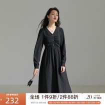 Versace Lane 22FS1706 Hepburn style V-neck dress Spring and Autumn 2022 new womens texture sense of small black dress