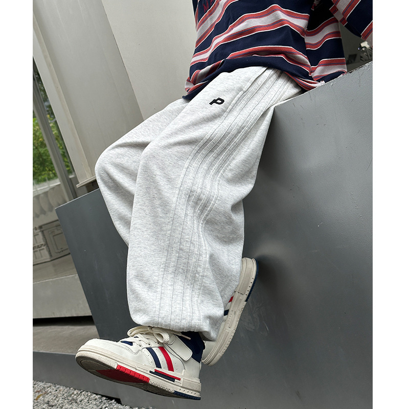 宝藏童装|织里男童裤子，让你家宝贝走路生风