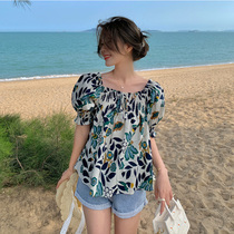 Broken flower short sleeve shirt women's summer 2021 new Korean version of ins foreign style design feeling small group square collar bubble sleeve coat