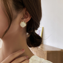 Hong Kong retro earrings female 2021 New Dream texture earring stud buckle Korean 925 silver needle high grade atmospheric earrings
