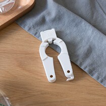 Multi-functional cap opening creative three-in-one can opener screw cap screener auxiliary bottle opener