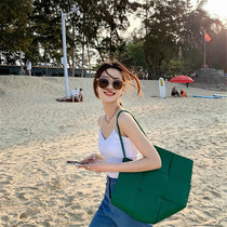 Brown sunglasses female 2021 new summer seaside anti-ultraviolet net red retro sunglasses ins big face thin