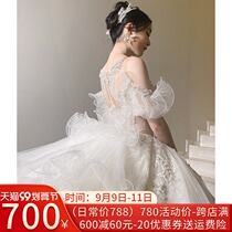 One shoulder main wedding dress bride 2021 New Summer 2020 French light tailing female court retro style