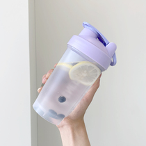 男摇摇杯女蛋白粉代餐奶昔搅拌杯健身运动水杯刻度便携搅拌球杯子