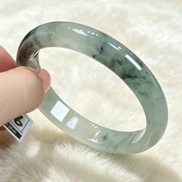乌鸡底飘花翡翠镯-乌鸡底飘花翡翠镯促销价格、乌鸡底飘花翡翠镯品牌- 淘宝