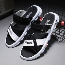 2022 New Summer Beach Trends Casual and Deodorant Cool Drag Driving Men Slippers Outdoor Wearing Leather Sandals