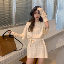 Design sense twist belt two wear long knitwear sweater womens autumn and winter Joker small fragrant style first love skirt