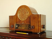 German Antique Tube Radio Rare 1950 Vintage Clock Radio