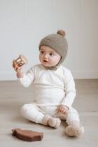 Ear cap children baby warm Lei Feng cap needle text translation knitting diagram non-finished product