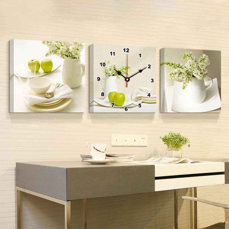 Modern minimalist living room dining room decoration painting bedroom triple hanging clocks and watchboxes to shield the dining room wall paintings hanging murals