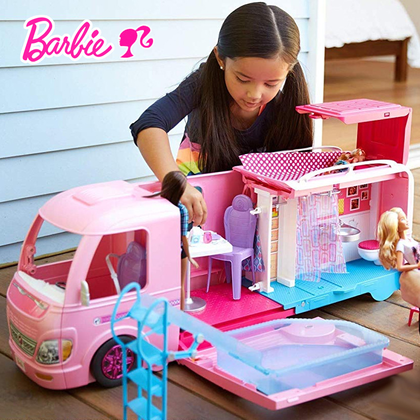 kitchen set and barbie set