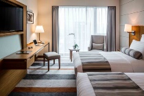 Standard Twin Room at Pullman Zhuhai