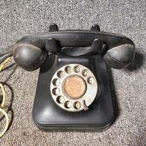 In 1937 the nostalgic old objects of the Cultural Revolution Bakelite telephone rotary dial dial telephone cannot be used.